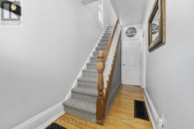 21 AYLMER STREET S Peterborough (Town Ward 3) Ontario photo 17