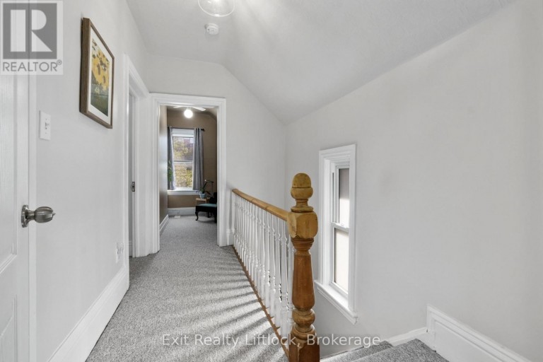 21 AYLMER STREET S, Peterborough (Town Ward 3), Ontario, K9J3H6