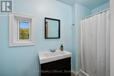 21 AYLMER STREET S Peterborough (Town Ward 3) Ontario photo 25