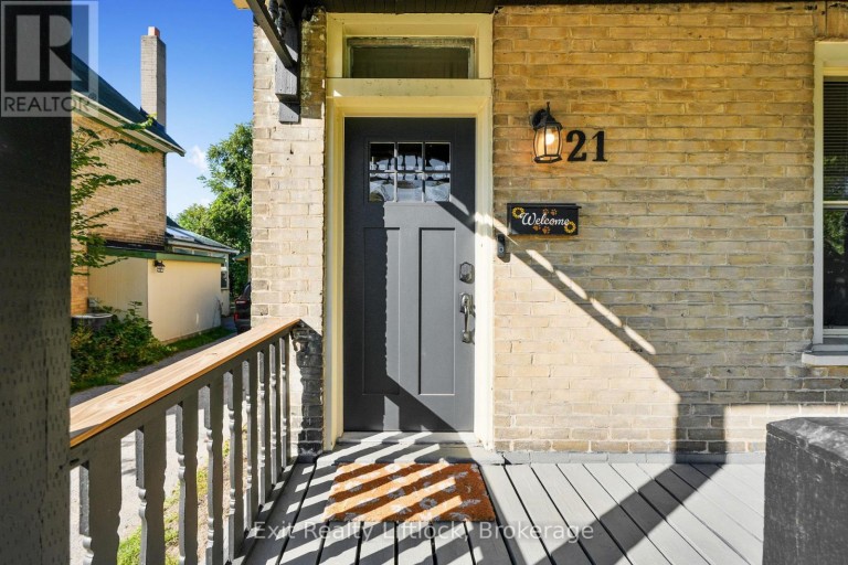 21 AYLMER STREET S, Peterborough (Town Ward 3), Ontario, K9J3H6