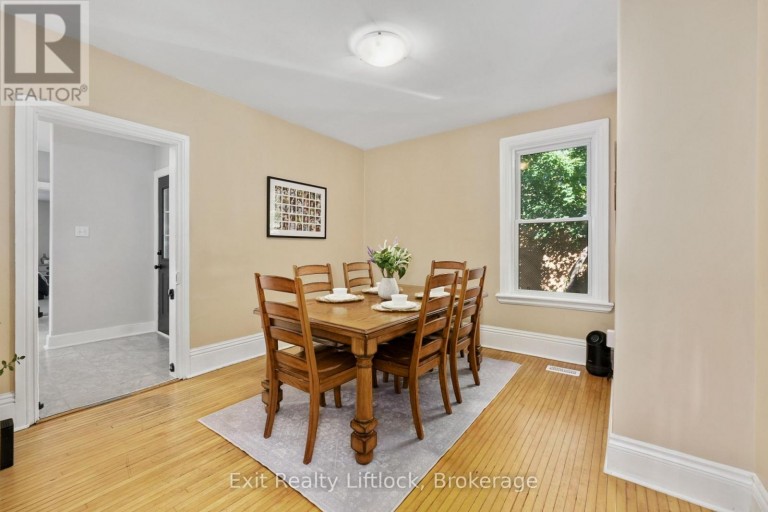 21 AYLMER STREET S, Peterborough (Town Ward 3), Ontario, K9J3H6
