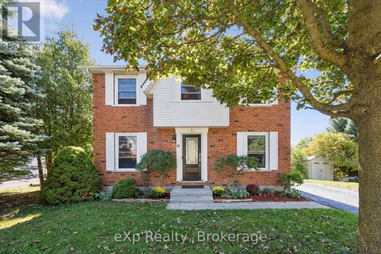 1 CHESTERTON LANE, Guelph (Grange Road), Ontario, N1E6T1