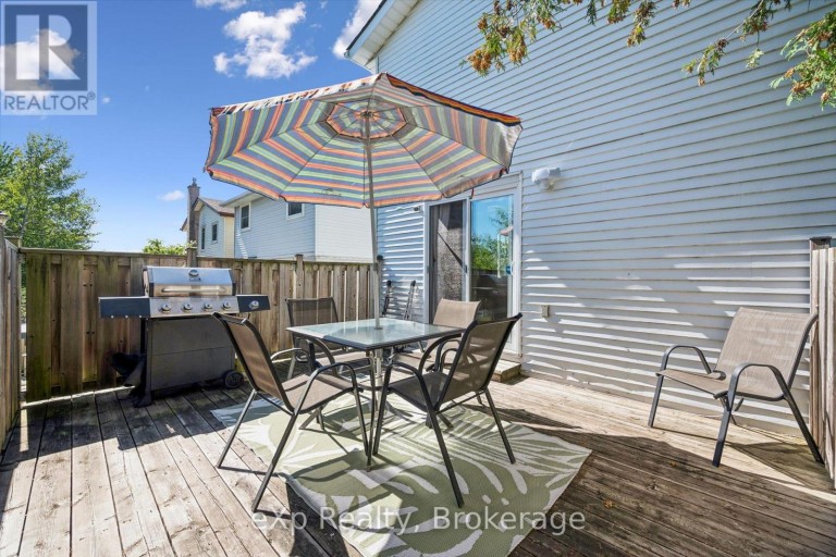 1 CHESTERTON LANE, Guelph (Grange Road), Ontario, N1E6T1