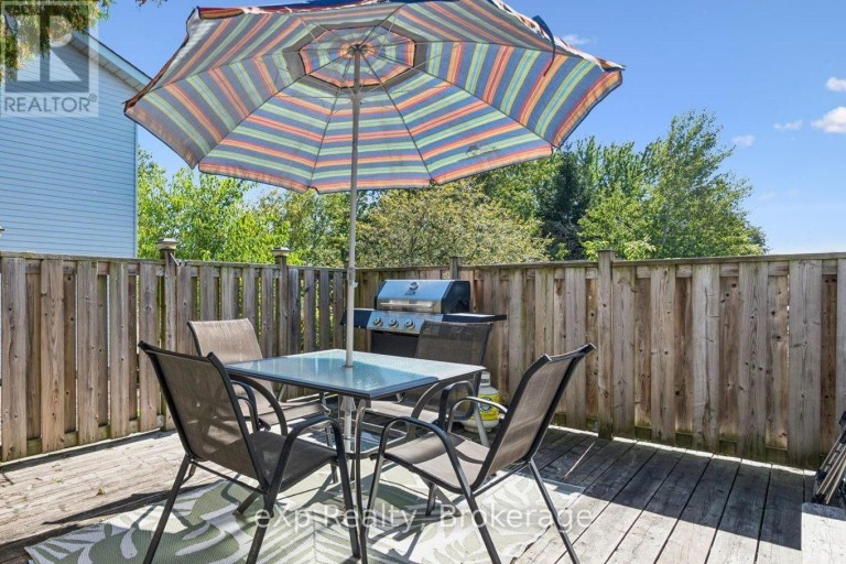 1 CHESTERTON LANE, Guelph (Grange Road), Ontario, N1E6T1