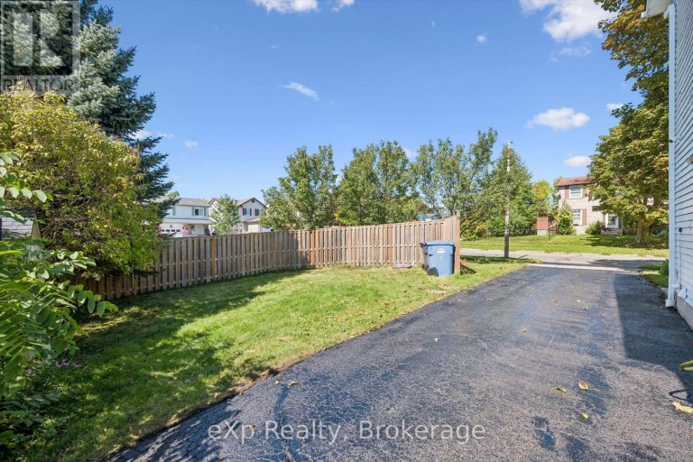 1 CHESTERTON LANE, Guelph (Grange Road), Ontario, N1E6T1