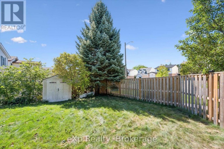 1 CHESTERTON LANE, Guelph (Grange Road), Ontario, N1E6T1