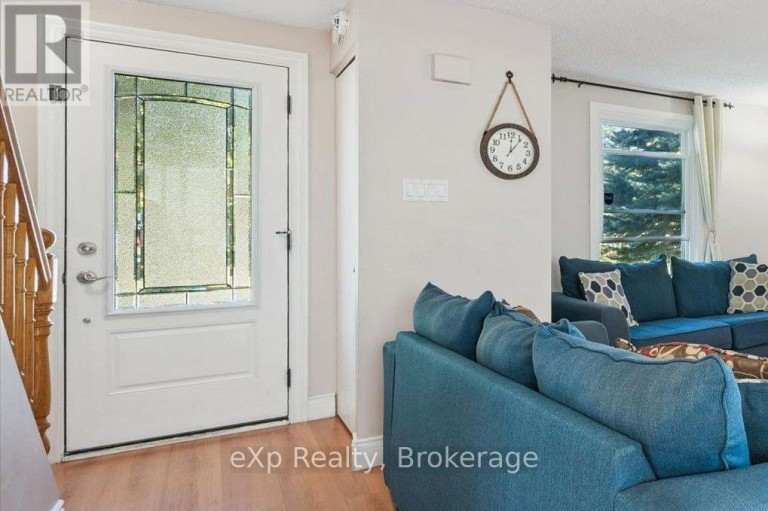 1 CHESTERTON LANE, Guelph (Grange Road), Ontario, N1E6T1