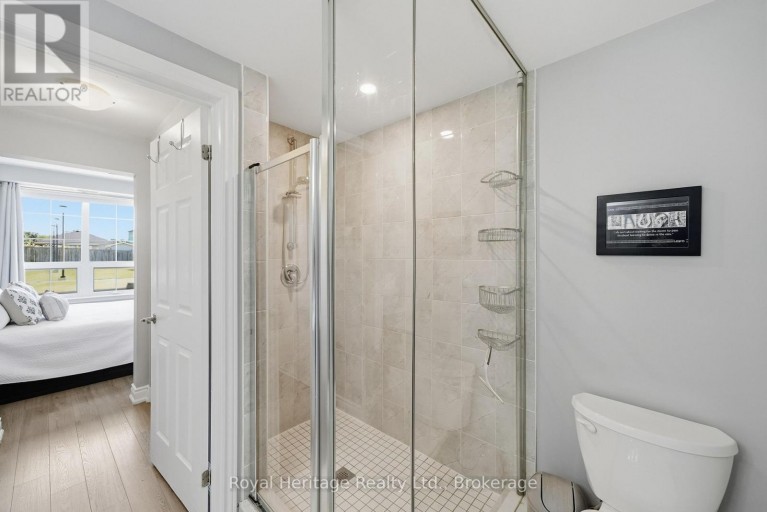 106 - 21 BROOKHOUSE DRIVE, Clarington (Newcastle), Ontario, L1B0V4