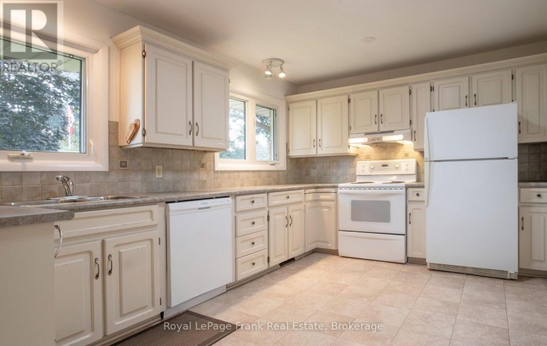 407 GLENCASTLE AVENUE, Oshawa (Northglen), Ontario, L1J3K7