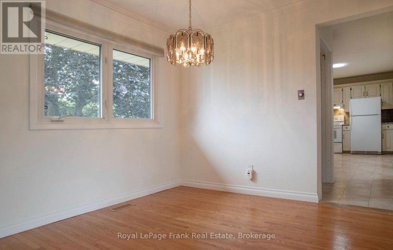 407 GLENCASTLE AVENUE, Oshawa (Northglen), Ontario, L1J3K7