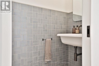 424 EUCLID AVENUE Toronto (Palmerston-Little Italy) Ontario photo 13
