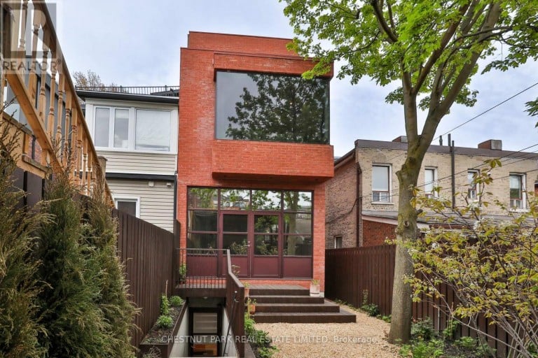 424 EUCLID AVENUE, Toronto (Palmerston-Little Italy), Ontario, M6G2S9
