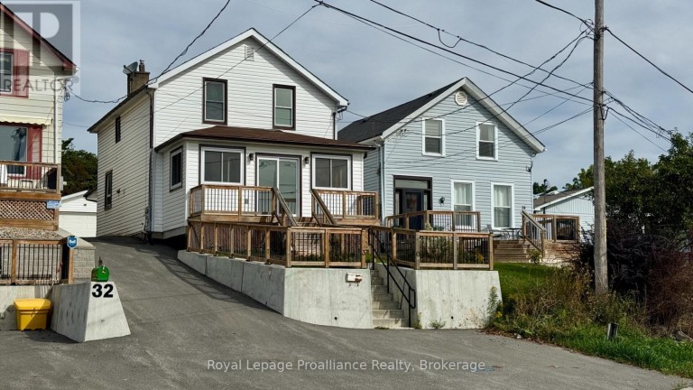 30 ALEXANDER STREET, Port Hope, Ontario, L1A1B2