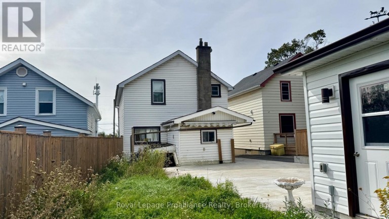 30 ALEXANDER STREET, Port Hope, Ontario, L1A1B2