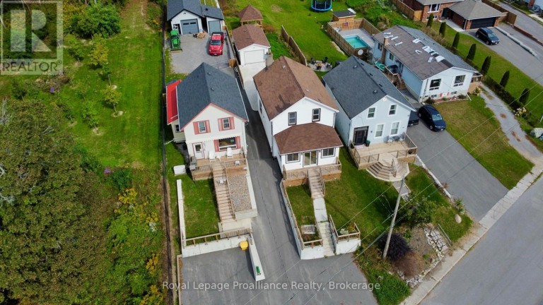 30 ALEXANDER STREET, Port Hope, Ontario, L1A1B2