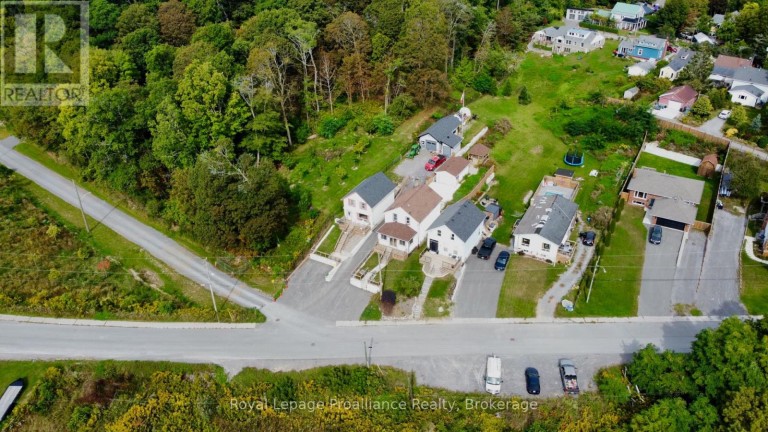 30 ALEXANDER STREET, Port Hope, Ontario, L1A1B2