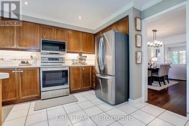 499 SILKEN LAUMANN DRIVE Newmarket (Stonehaven-Wyndham) Ontario photo 13