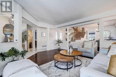 499 SILKEN LAUMANN DRIVE Newmarket (Stonehaven-Wyndham) Ontario photo 2