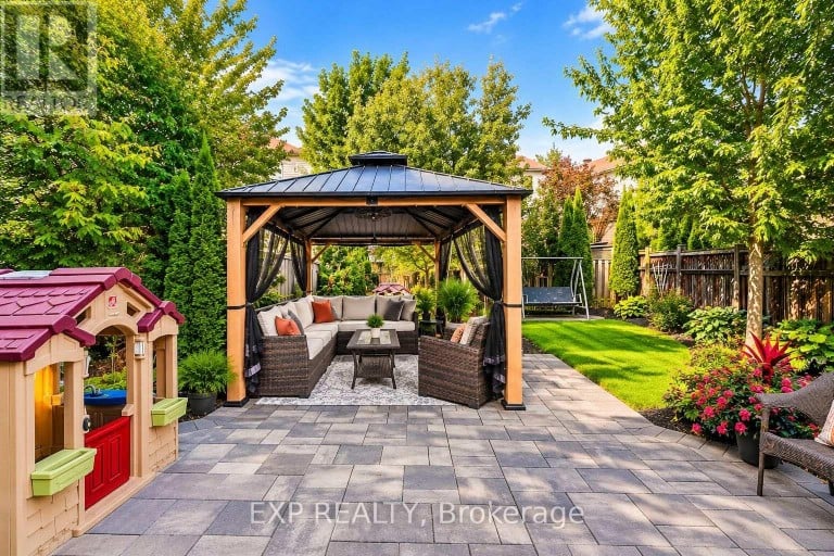 499 SILKEN LAUMANN DRIVE, Newmarket (Stonehaven-Wyndham), Ontario, L3X2H9
