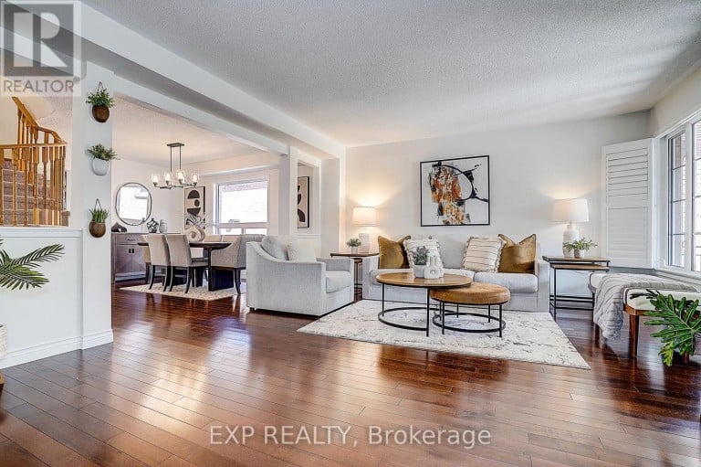 499 SILKEN LAUMANN DRIVE, Newmarket (Stonehaven-Wyndham), Ontario, L3X2H9