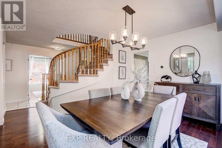 499 SILKEN LAUMANN DRIVE, Newmarket (Stonehaven-Wyndham), Ontario, L3X2H9