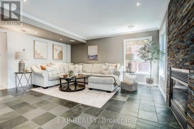 499 SILKEN LAUMANN DRIVE Newmarket (Stonehaven-Wyndham) Ontario photo 8