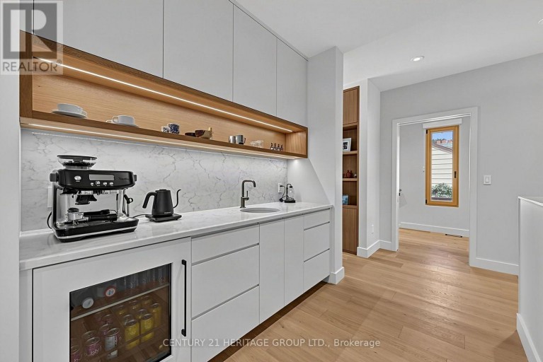 71 DIVISION STREET, Guelph (Exhibition Park), Ontario, N1H1R3