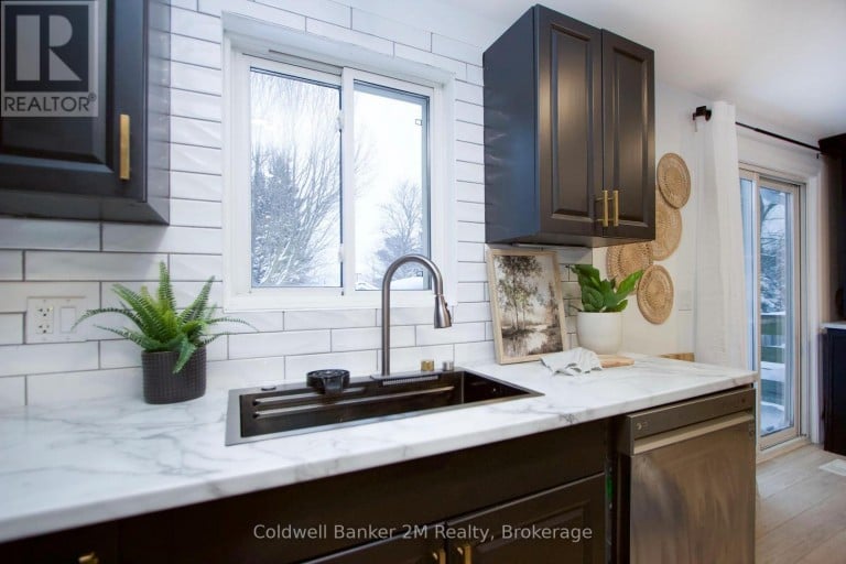 812 BURNHAM STREET, Cobourg, Ontario, K9A2X7