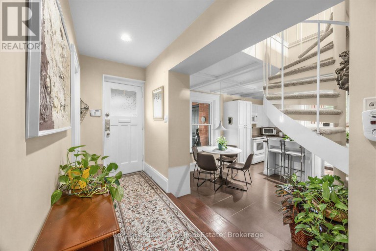 86 WELLINGTON STREET, Clarington (Bowmanville), Ontario, L1C1V7