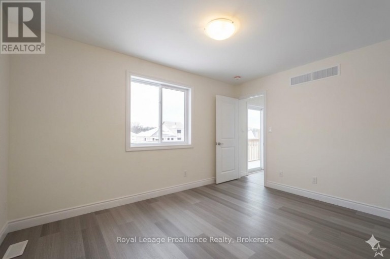 121 FARRINGTON CRESCENT, Prince Edward County (Picton Ward), Ontario, K0K2T0