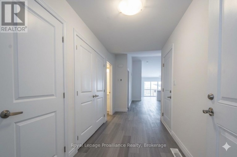 121 FARRINGTON CRESCENT, Prince Edward County (Picton Ward), Ontario, K0K2T0