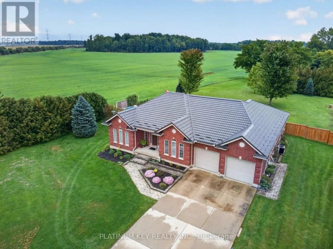 653 PETER STREET, Strathroy-Caradoc (Melbourne), Ontario, N0L1T0