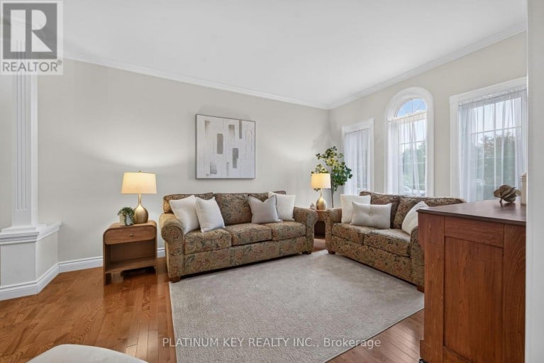 653 PETER STREET, Strathroy-Caradoc (Melbourne), Ontario, N0L1T0