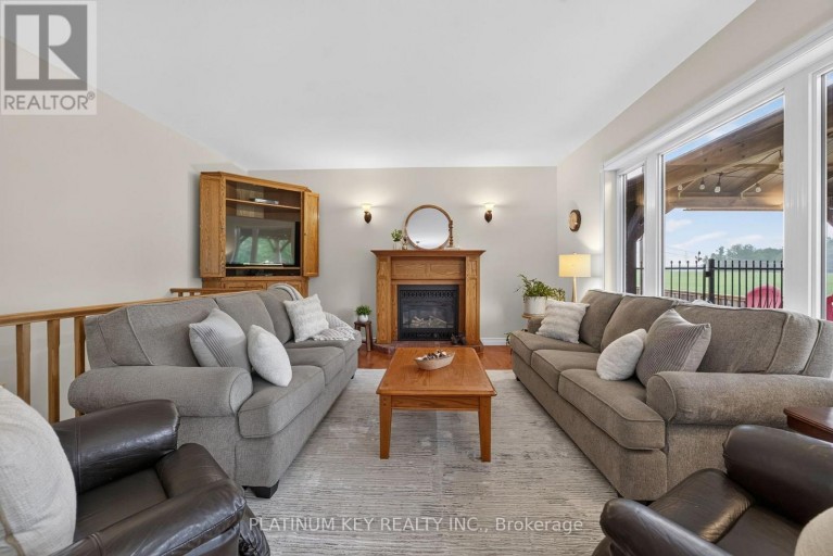 653 PETER STREET, Strathroy-Caradoc (Melbourne), Ontario, N0L1T0