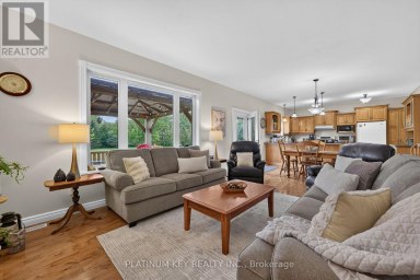 653 PETER STREET Strathroy-Caradoc (Melbourne) Ontario photo 16