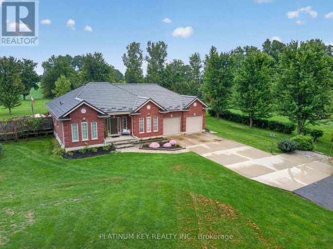 653 PETER STREET, Strathroy-Caradoc (Melbourne), Ontario, N0L1T0
