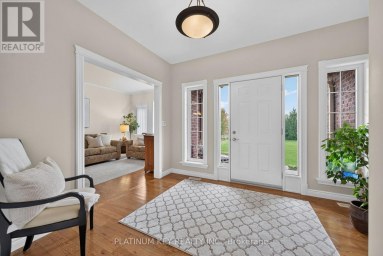 653 PETER STREET Strathroy-Caradoc (Melbourne) Ontario photo 5