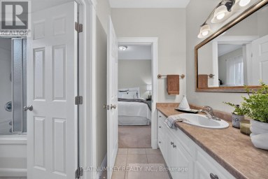 653 PETER STREET Strathroy-Caradoc (Melbourne) Ontario photo 8