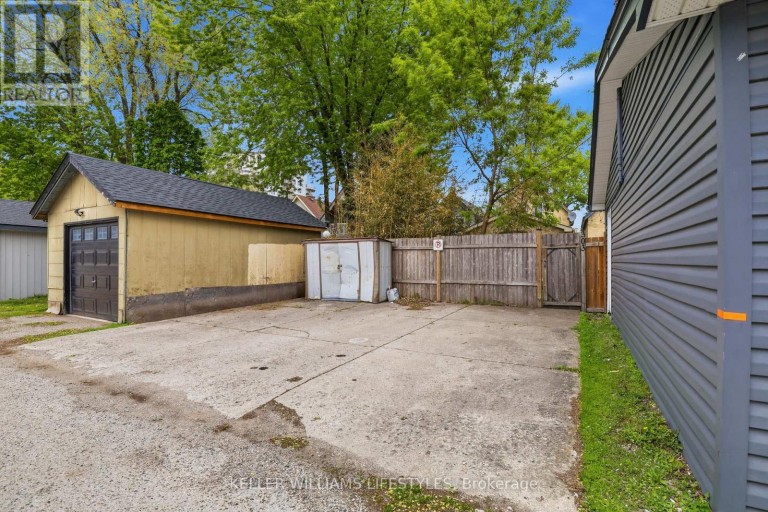 303 PALL MALL STREET, London East (East F), Ontario, N6B2G8