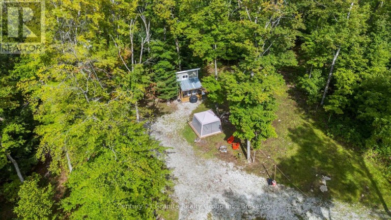 1914 KENNISIS LAKE ROAD, Dysart et al (Guilford), Ontario, K0M1S0