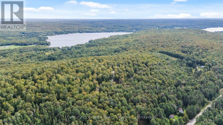 1914 KENNISIS LAKE ROAD, Dysart et al (Guilford), Ontario, K0M1S0