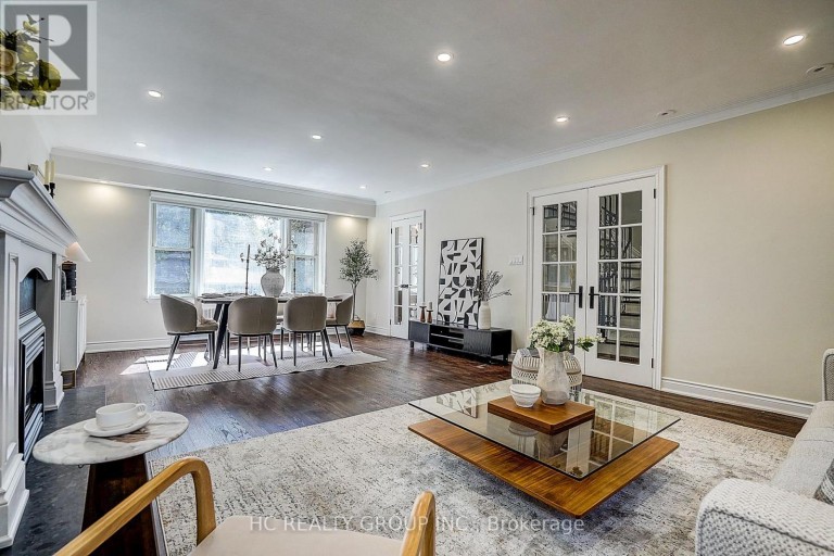 19 LOWER LINKS ROAD, Toronto (St. Andrew-Windfields), Ontario, M2P1H5