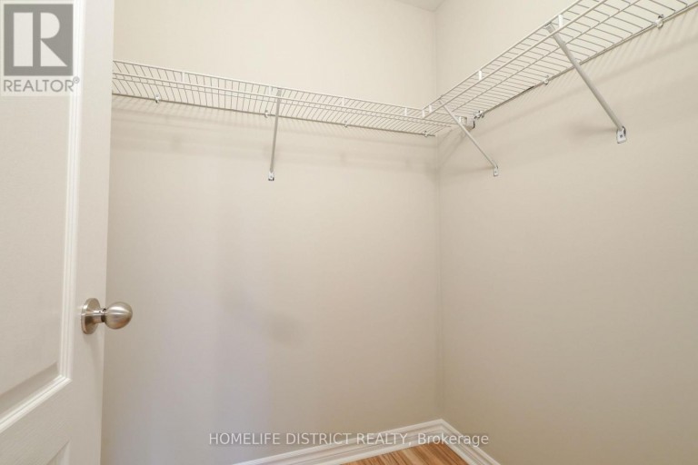 489 MEARNS AVENUE, Clarington (Bowmanville), Ontario, L1C5M5