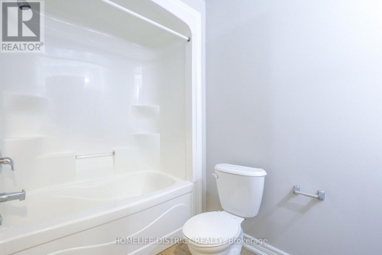 489 MEARNS AVENUE, Clarington (Bowmanville), Ontario, L1C5M5