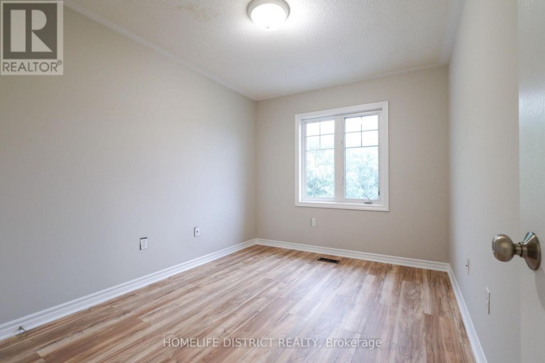 489 MEARNS AVENUE, Clarington (Bowmanville), Ontario, L1C5M5