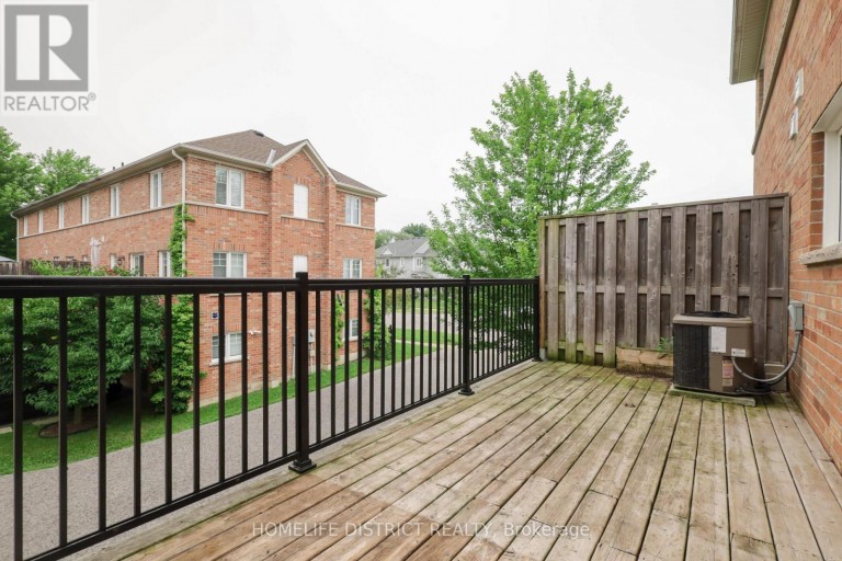 489 MEARNS AVENUE, Clarington (Bowmanville), Ontario, L1C5M5