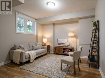 489 MEARNS AVENUE Clarington (Bowmanville) Ontario photo 8