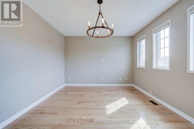 15 MIRANDO STREET Richmond Hill (Westbrook) Ontario photo 17