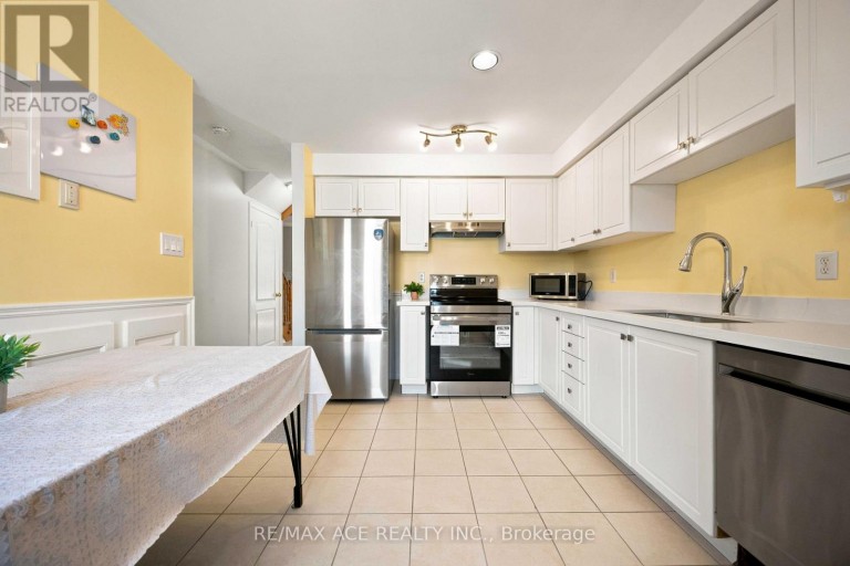 16 WHITE'S HILL AVENUE, Markham (Cornell), Ontario, L6B1C1