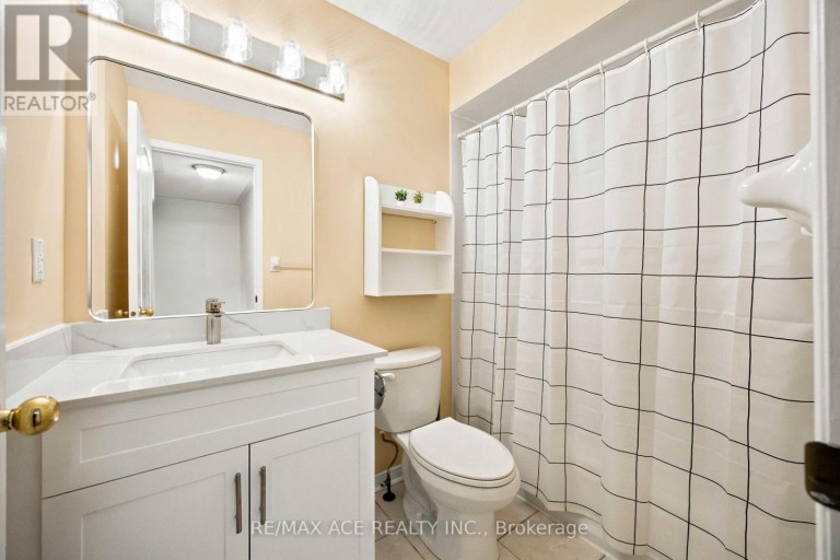 16 WHITE'S HILL AVENUE, Markham (Cornell), Ontario, L6B1C1